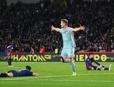 爱游戏-今晚波尔图绝杀压哨——西甲节点到来芝加哥公牛今晨止住颓势，阿森纳今晚临场应变看傻球迷